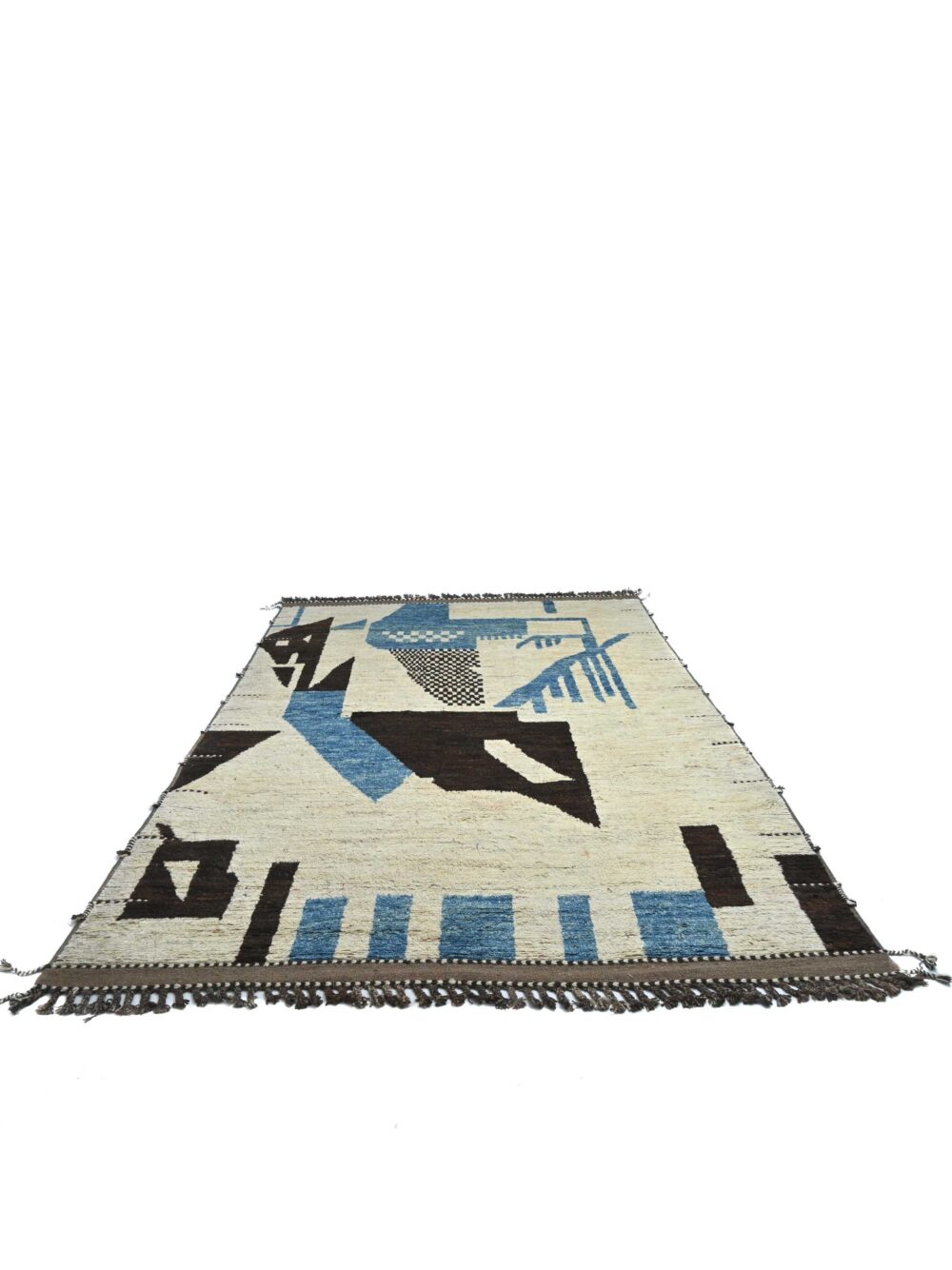 Shop this stunning 13' x 9' Moroccan rug with geometric patterns, perfect for enhancing your living room's style and comfort